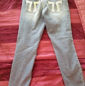 Seven7 Jeans